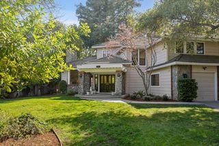 892 Saint Joseph Avenue, Los Altos, CA 94024