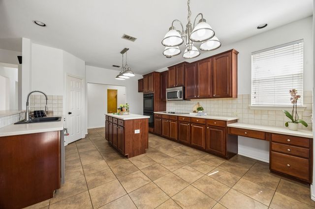 2504 Heather Glen Drive, Plano, TX 75025