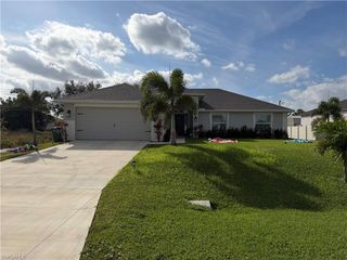 4236 NE 20th PL, Cape Coral, FL 33909