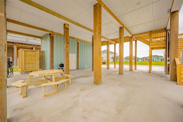 4419 Ranger Drive, Port Bolivar, TX 77650