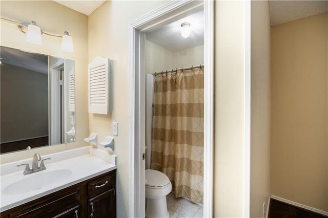 5900 Grelot Road 402, Mobile, AL 36609
