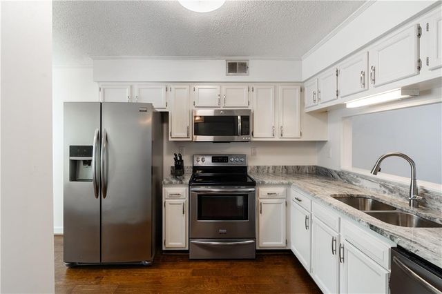 5900 Grelot Road 402, Mobile, AL 36609