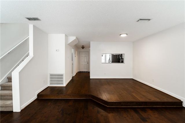 5900 Grelot Road 402, Mobile, AL 36609