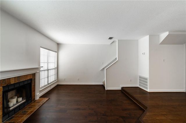 5900 Grelot Road 402, Mobile, AL 36609