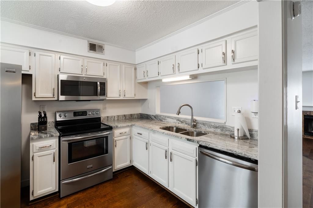 5900 Grelot Road 402, Mobile, AL 36609 — photo 3