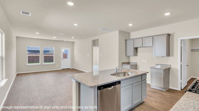 2108 Chantilly Lane, Arlington, TX 76015