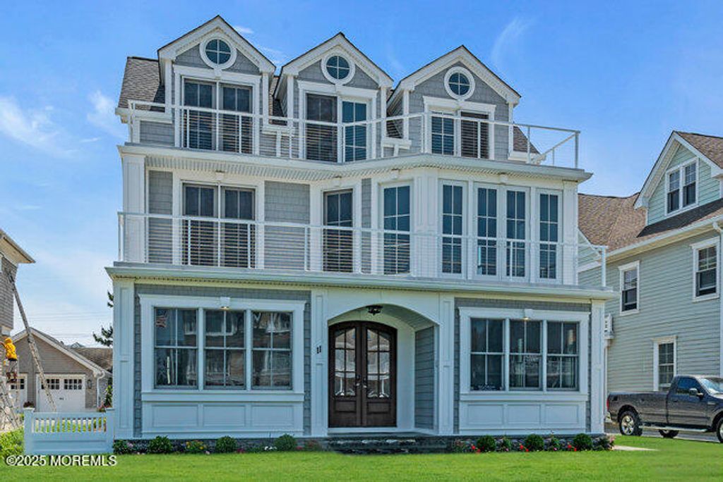 11 Union Avenue, Spring Lake, NJ 07762