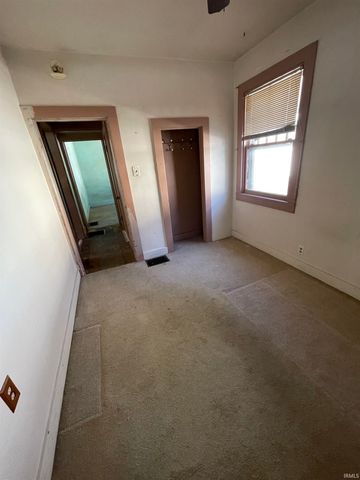 2526 Raymond Avenue, Fort Wayne, IN 46803