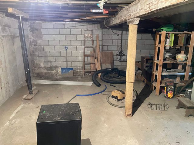 2526 Raymond Avenue, Fort Wayne, IN 46803