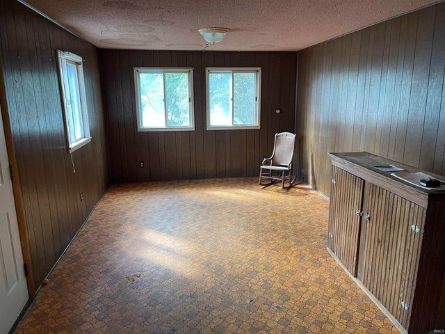 2526 Raymond Avenue, Fort Wayne, IN 46803