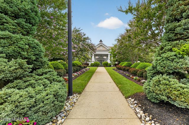 228 Diamond Spring Drive, Monroe, NJ 08831
