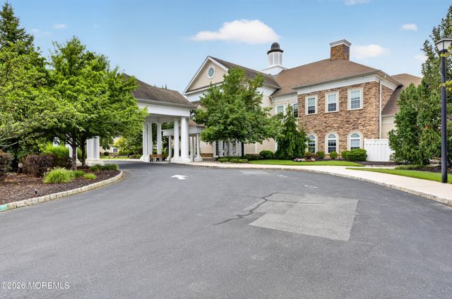 228 Diamond Spring Drive, Monroe, NJ 08831