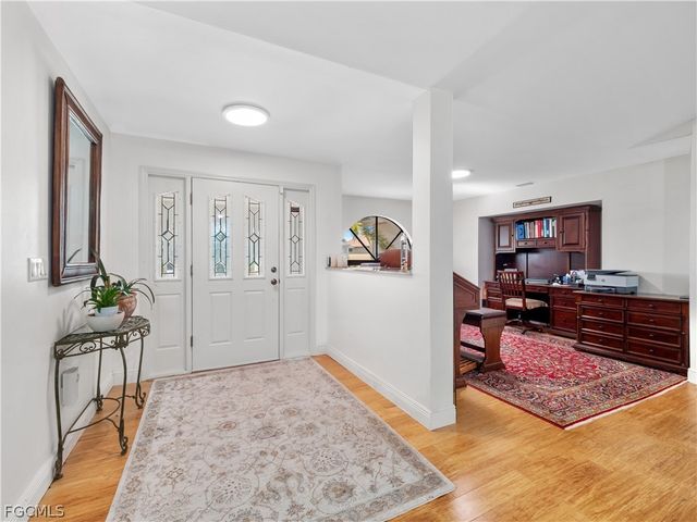 1513 SW 57th ST, Cape Coral, FL 33914