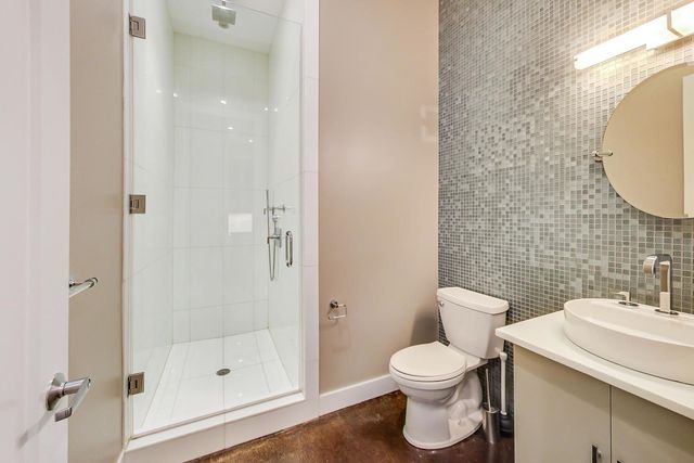813 W Fulton Market 2, Chicago, IL 60607