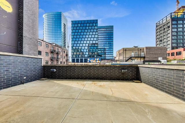 813 W Fulton Market 2, Chicago, IL 60607