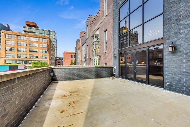 813 W Fulton Market 2, Chicago, IL 60607
