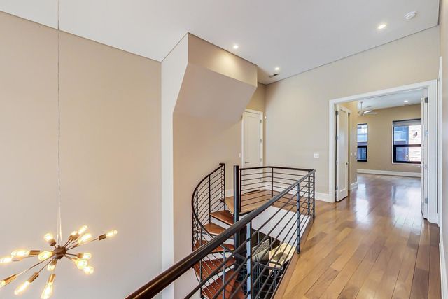 813 W Fulton Market 2, Chicago, IL 60607