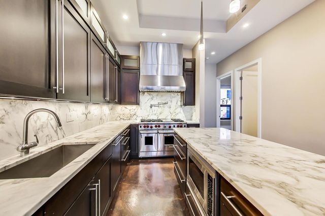 813 W Fulton Market 2, Chicago, IL 60607