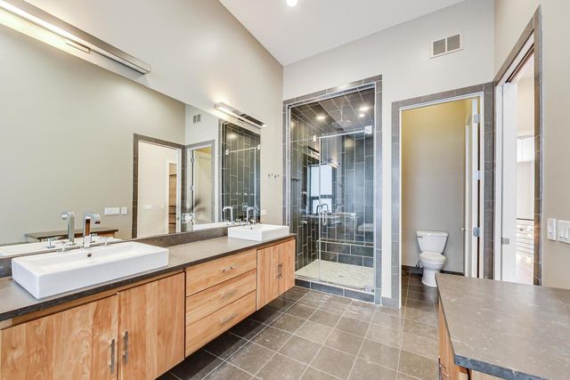 813 W Fulton Market 2, Chicago, IL 60607