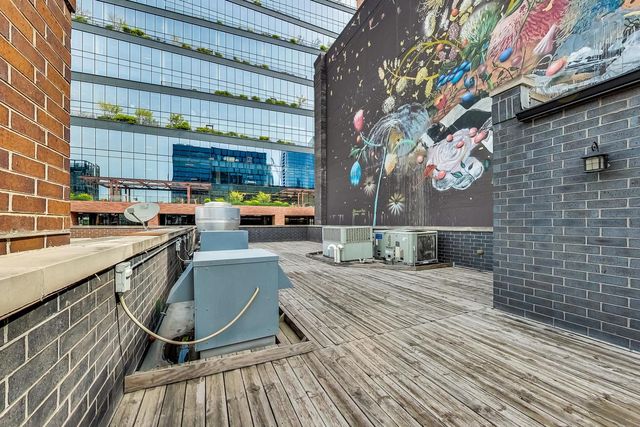 813 W Fulton Market 2, Chicago, IL 60607