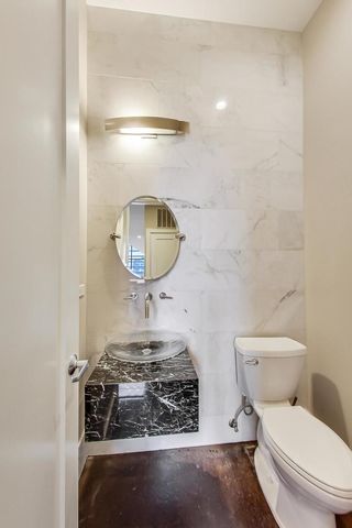 813 W Fulton Market 2, Chicago, IL 60607