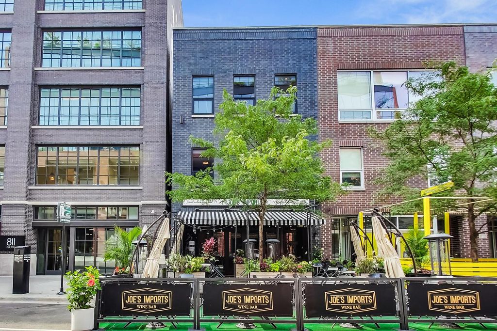 813 W Fulton Market 2, Chicago, IL 60607