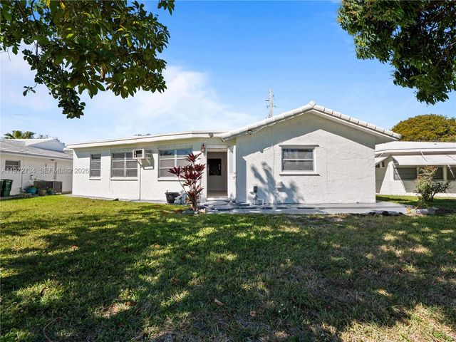 7504 NW 70th Avenue, Tamarac, FL 33321