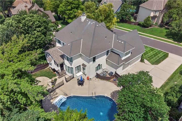 5717 W 128th Terrace, Overland Park, KS 66209