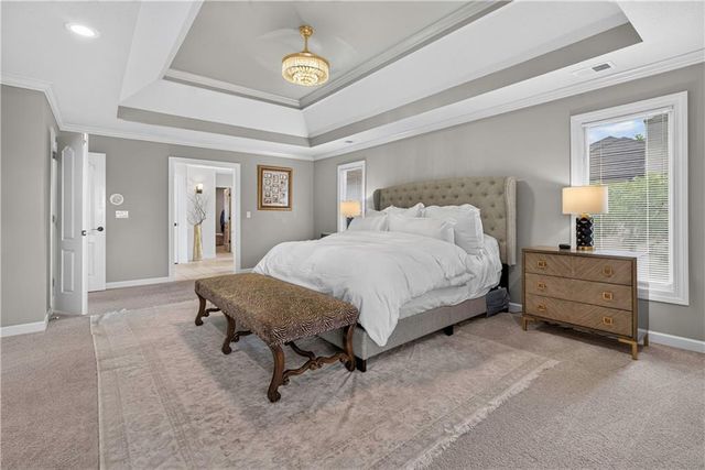 5717 W 128th Terrace, Overland Park, KS 66209