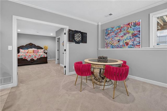 5717 W 128th Terrace, Overland Park, KS 66209