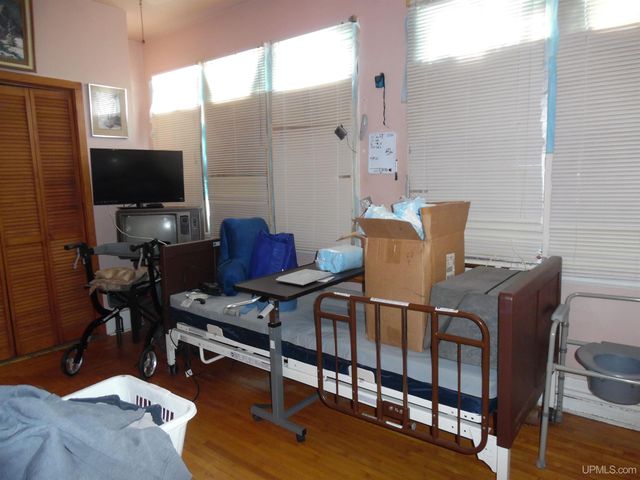 46 Stanton Avenue, South Range, MI 49963