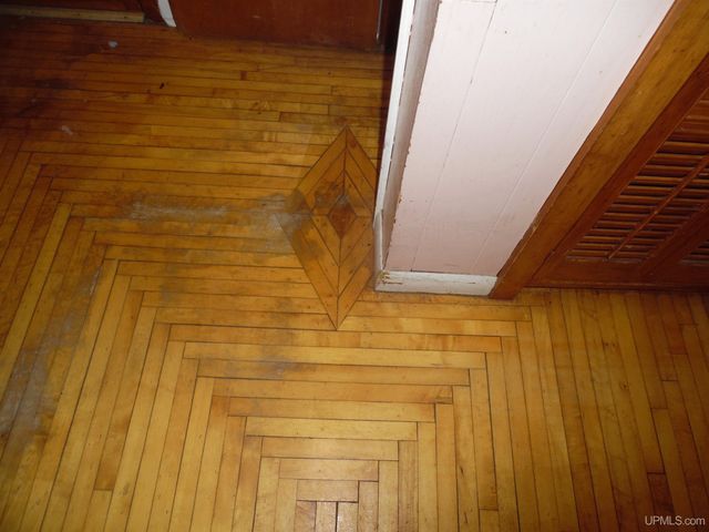 46 Stanton Avenue, South Range, MI 49963