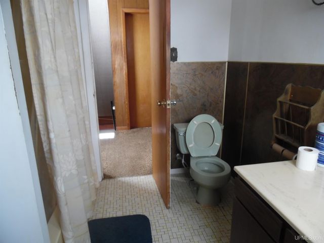 46 Stanton Avenue, South Range, MI 49963