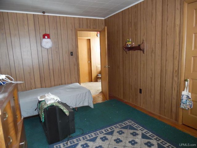 46 Stanton Avenue, South Range, MI 49963