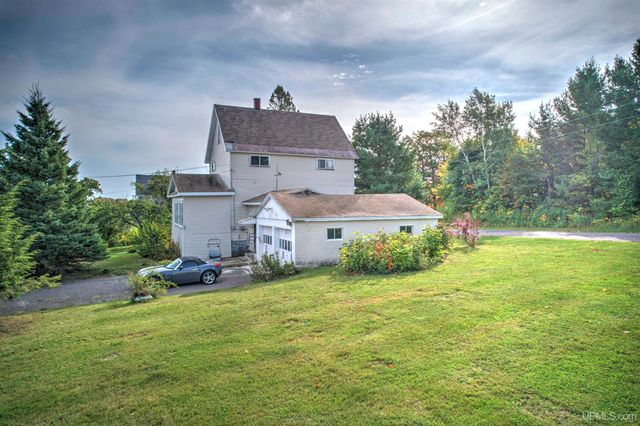 46 Stanton Avenue, South Range, MI 49963