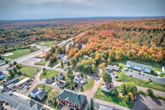 46 Stanton Avenue, South Range, MI 49963