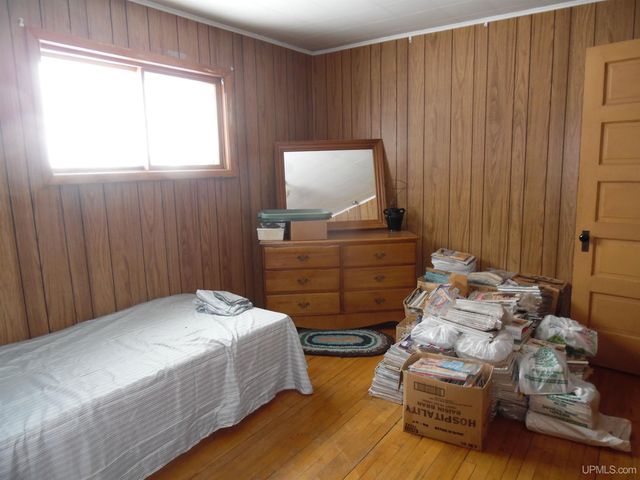 46 Stanton Avenue, South Range, MI 49963