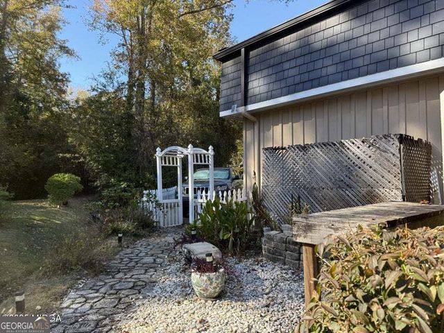4620 Stratford Oaks Drive S, Macon, GA 31210