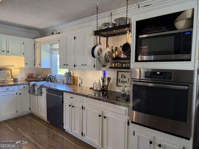 4620 Stratford Oaks Drive S, Macon, GA 31210