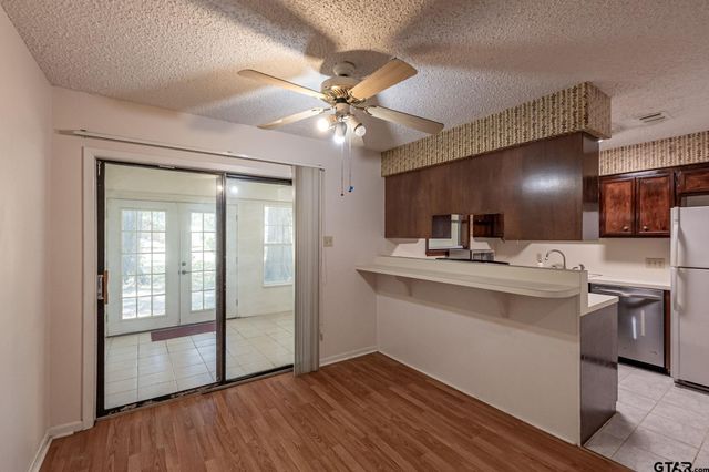 404 Hillcreek St, Whitehouse, TX 75791