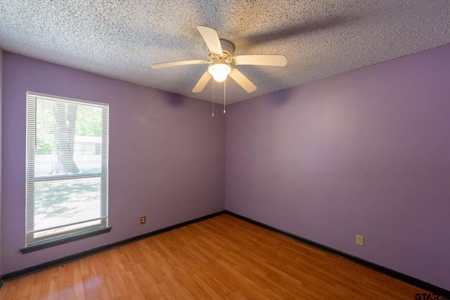 404 Hillcreek St, Whitehouse, TX 75791
