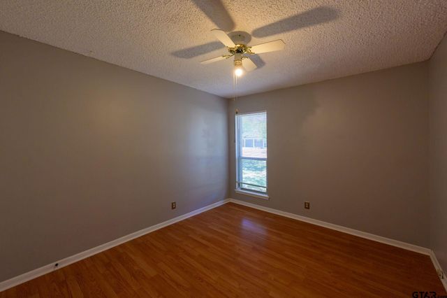 404 Hillcreek St, Whitehouse, TX 75791
