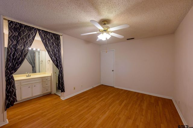 404 Hillcreek St, Whitehouse, TX 75791