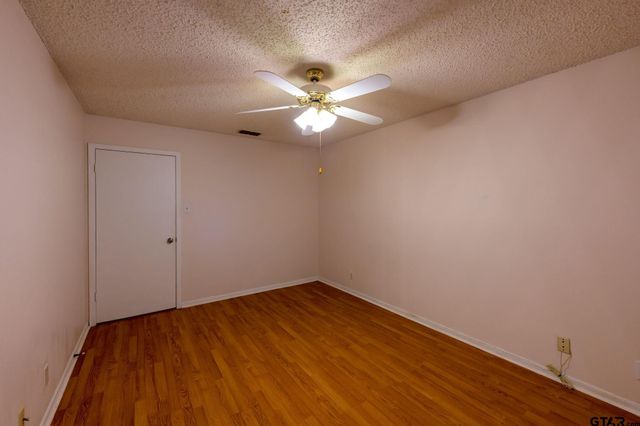 404 Hillcreek St, Whitehouse, TX 75791