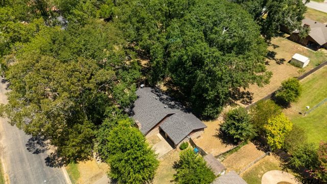 404 Hillcreek St, Whitehouse, TX 75791