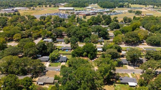 404 Hillcreek St, Whitehouse, TX 75791