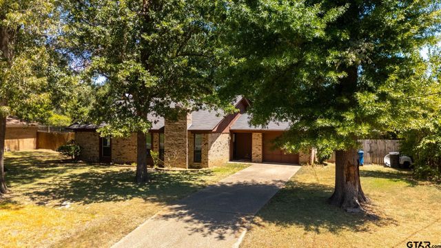 404 Hillcreek St, Whitehouse, TX 75791