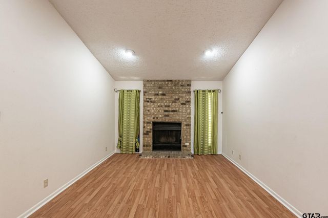 404 Hillcreek St, Whitehouse, TX 75791