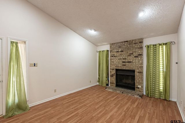 404 Hillcreek St, Whitehouse, TX 75791
