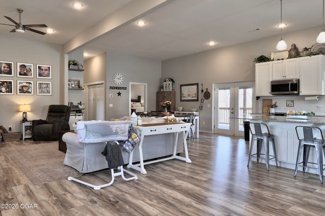 2063 Goff Rdg Road, Pineville, MO 64856